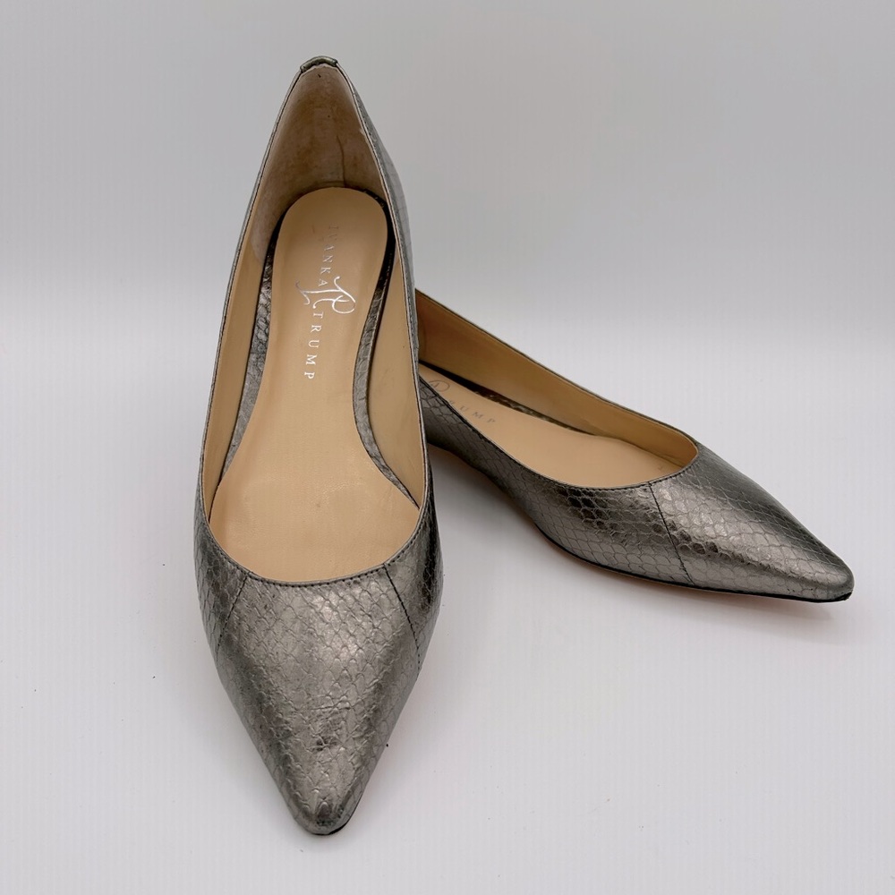 IVANKA SNAKE PRINT ALL LEATHER FLATS Size 8